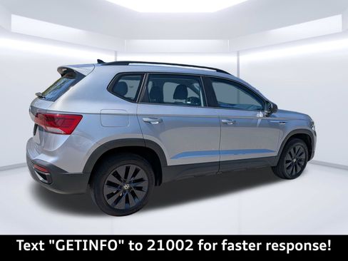 Used 2022 Volkswagen Taos S FWD image 3