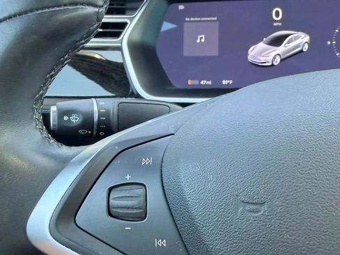 Used 2017 Tesla Model S 75 RWD image 24