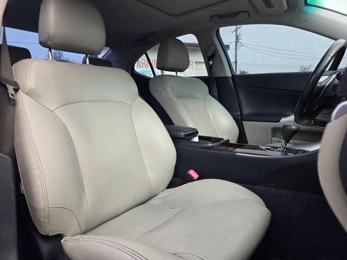 Used 2013 Lexus IS 250 Sport image 16