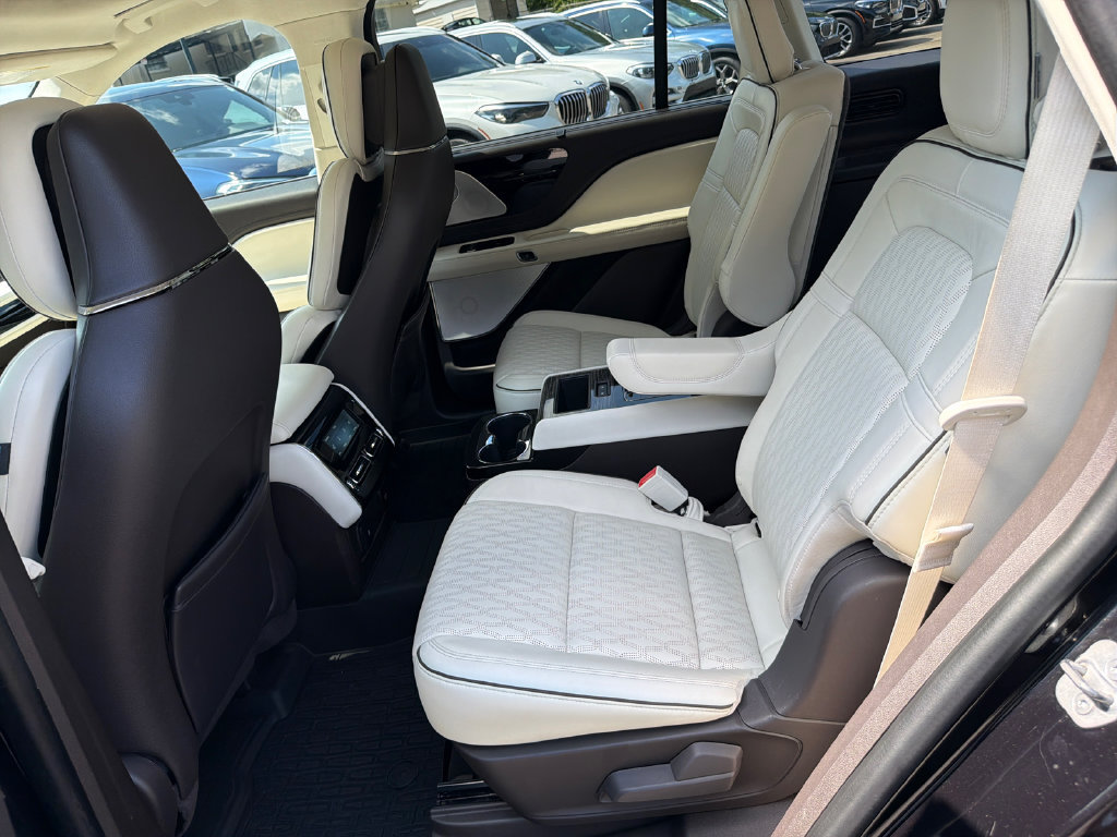 Used 2020 Lincoln Aviator Black Label w/ Dynamic Handling Package AWD/4WD image 20