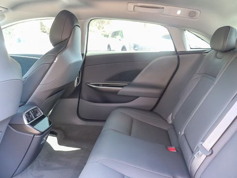 Used 2025 Lucid Air Touring AWD/4WD image 19