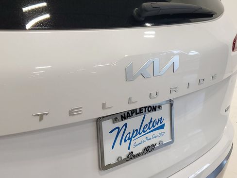 Used 2025 Kia Telluride S AWD/4WD image 7