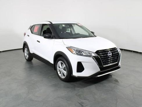 Certified 2024 Nissan Kicks S image 14