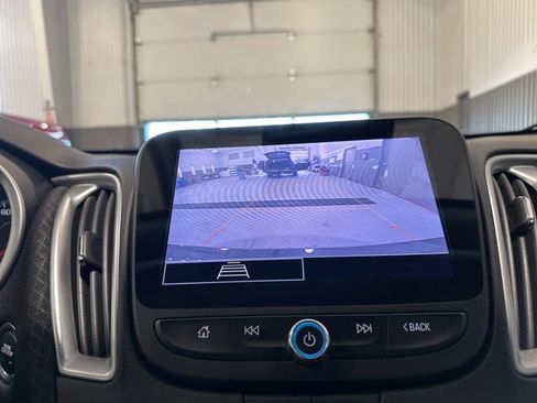 Used 2022 Chevrolet Malibu RS image 24