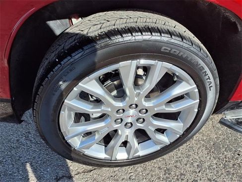 Used 2024 GMC Acadia Denali w/ Super Cruise Package image 44