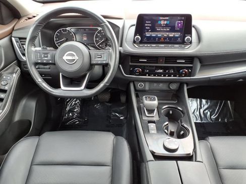 Certified 2023 Nissan Rogue SV w/ SV Premium B Package AWD/4WD image 15