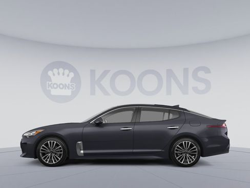 Used 2019 Kia Stinger image 2