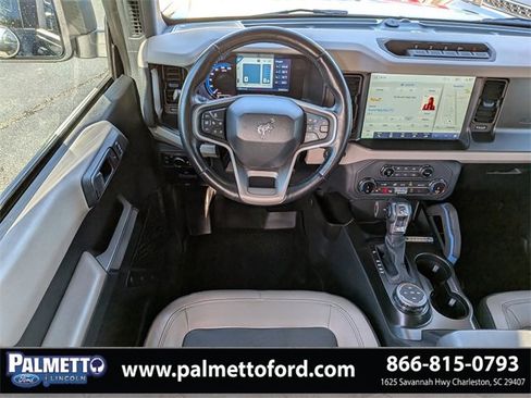 Used 2022 Ford Bronco Wildtrak image 15