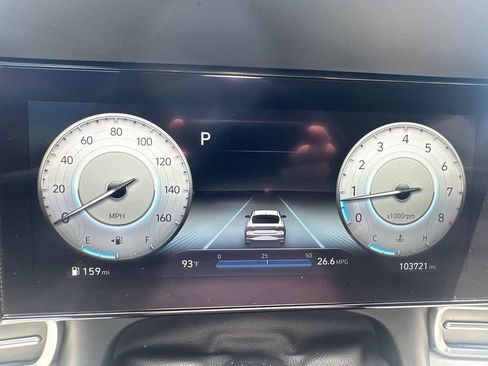 Used 2021 Hyundai Elantra Limited FWD image 19