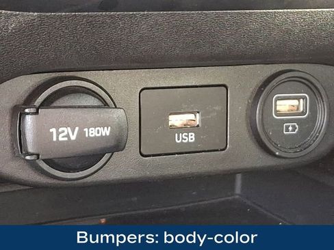 Used 2023 Hyundai Elantra Limited image 17