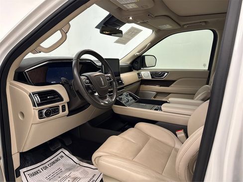 Used 2021 Lincoln Navigator Reserve w/ Luxury Package image 26