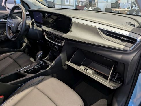 Used 2025 Buick Encore GX Sport Touring w/ Advanced Technology Package image 21