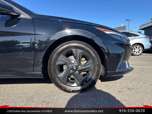 Used 2023 Hyundai Elantra SEL FWD image 10