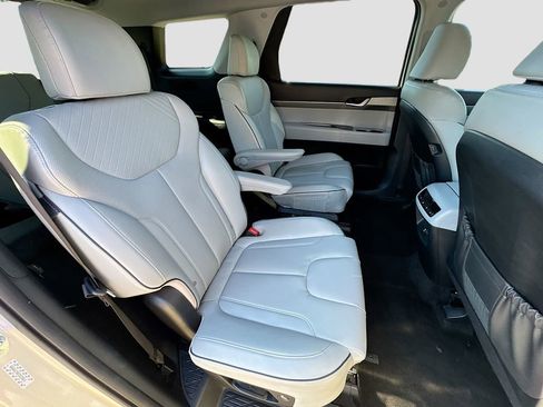 Used 2024 Hyundai Palisade SEL image 27