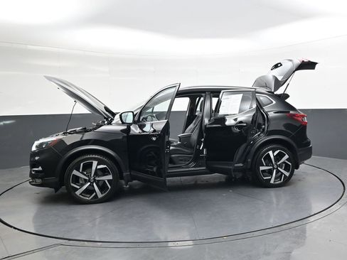 Used 2022 Nissan Rogue Sport SL w/ Premium Package image 44