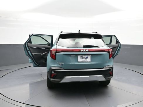 Certified 2025 Kia Seltos S AWD/4WD image 46