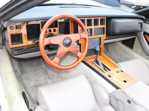 Used 1989 Chevrolet Corvette Convertible image 21