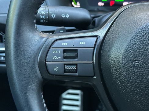 Used 2025 Honda Accord Sport image 25