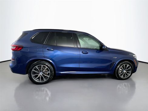 Used 2023 BMW X5 xDrive45e w/ M Sport Package image 7