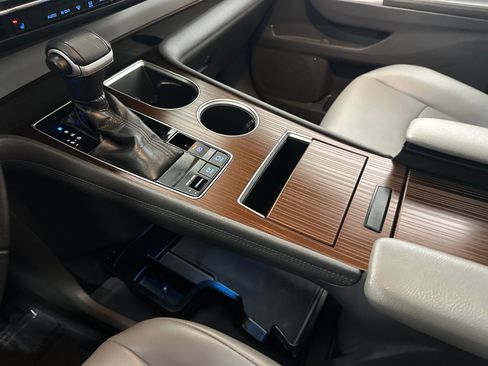 Used 2021 Toyota Sienna XLE image 33