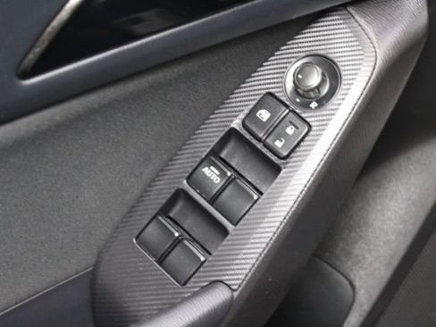 Used 2015 MAZDA MAZDA3 i Sport image 7