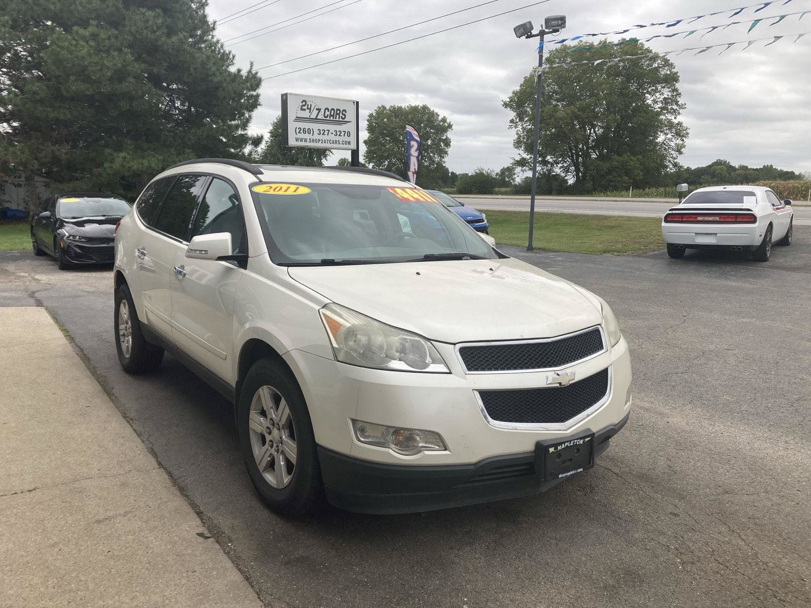 Used 2011 Chevrolet Traverse LT w/ Personal Connectivity Package AWD/4WD image 3