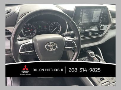 Used 2021 Toyota Highlander XLE