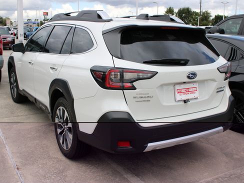 Used 2023 Subaru Outback Touring XT AWD/4WD image 5