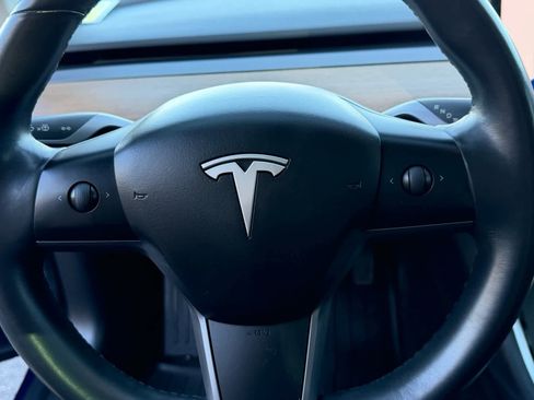 Used 2018 Tesla Model 3 Long Range image 12