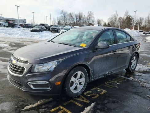 Used 2016 Chevrolet Cruze LT image 4