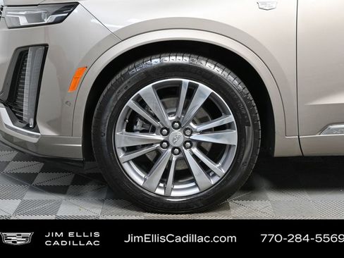 Certified 2022 Cadillac XT6 Premium Luxury w/ Technology Package image 37