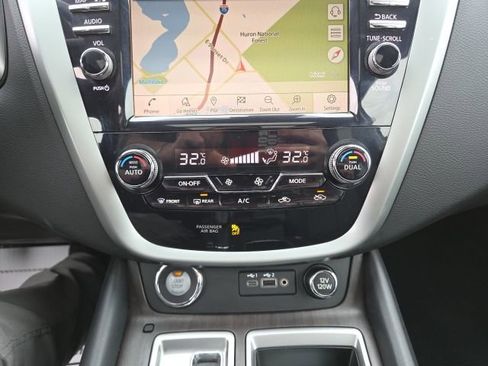 Used 2020 Nissan Murano Platinum image 16