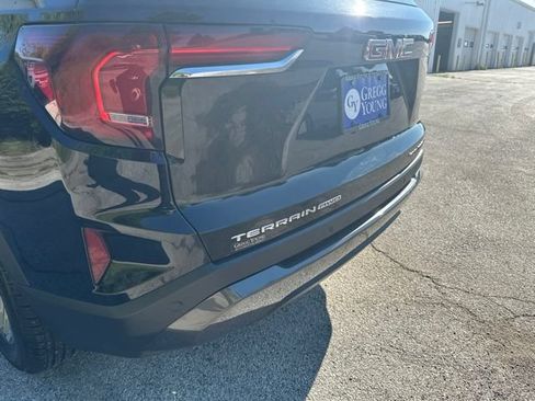 Used 2025 GMC Terrain Elevation AWD/4WD image 15