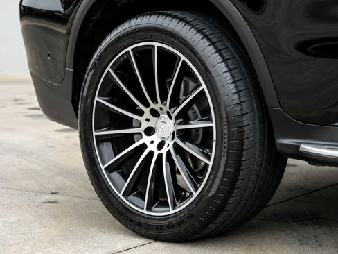 Used 2021 Mercedes-Benz GLC 300 4MATIC Coupe image 59