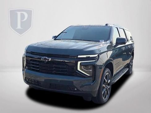 New 2026 Chevrolet Suburban RST w/ Comfort Package AWD/4WD image 11