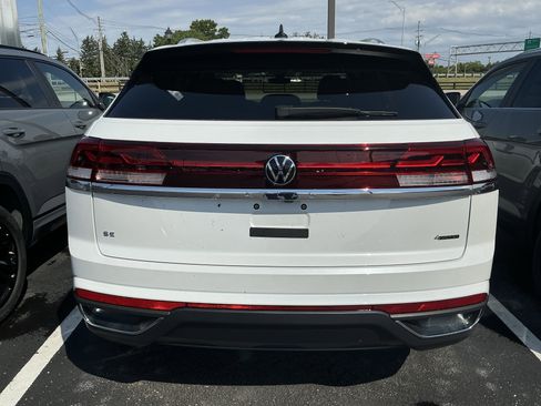 New 2026 Volkswagen Atlas Cross Sport SE AWD/4WD image 6