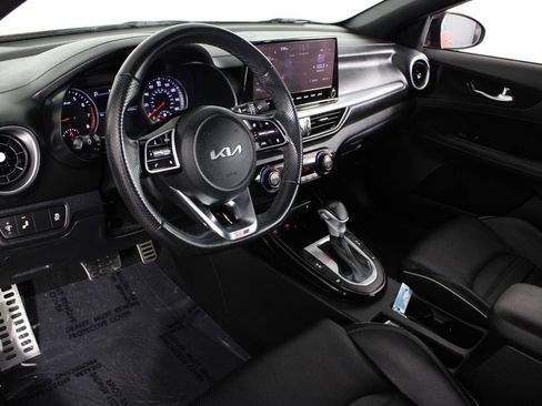 Used 2023 Kia Forte GT-Line w/ GT-Line Premium Package FWD image 18
