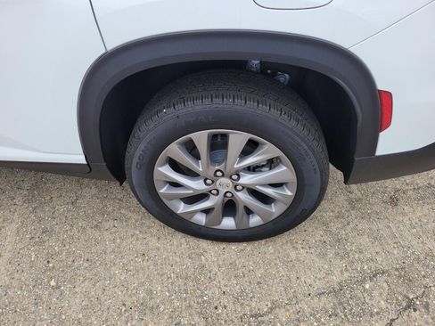 New 2026 Buick Enclave Preferred w/ Power Package image 10