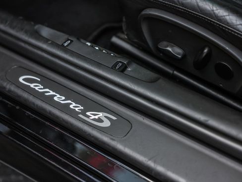 Used 2004 Porsche 911 Carrera 4S AWD/4WD image 19