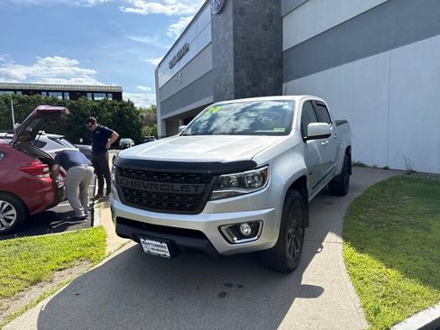 Used 2020 Chevrolet Colorado LT w/ Colorado RST Special Edition AWD/4WD image 8
