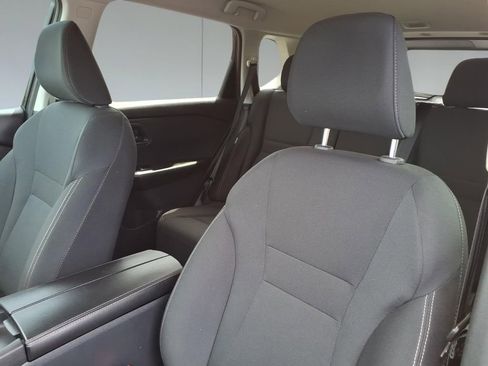 Used 2026 Nissan Rogue S FWD image 16