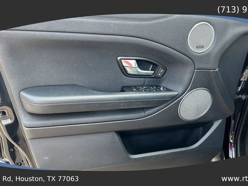 Used 2016 Land Rover Range Rover Evoque SE image 22