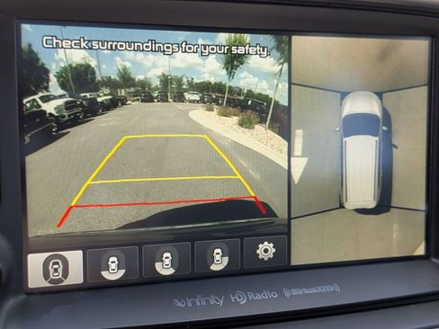 Used 2017 Kia Sorento SX FWD image 24