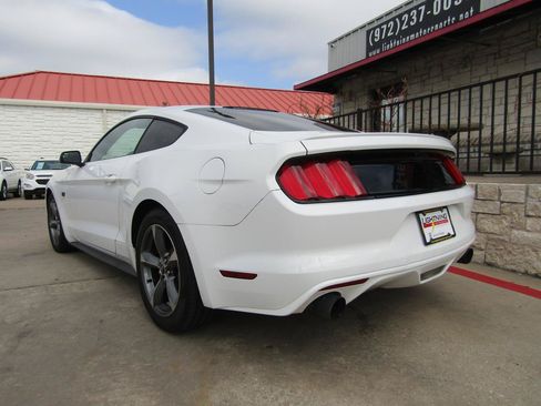 Used 2015 Ford Mustang Coupe w/ Equipment Group 051A RWD image 3