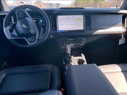 New 2025 Ford Bronco Big Bend image 5