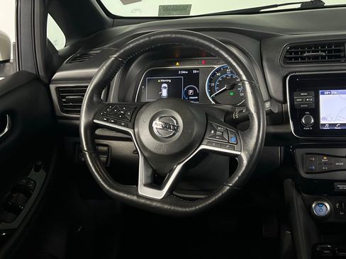 Used 2019 Nissan Leaf SL w/ SL Technology Package image 32