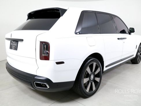 Certified 2023 Rolls-Royce Cullinan w/ Cullinan Package AWD/4WD image 2