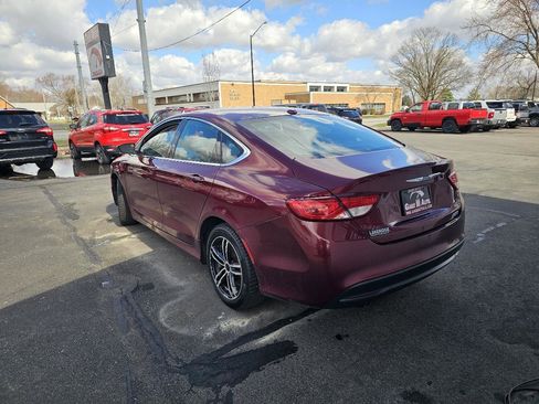 Used 2016 Chrysler 200 LX image 7