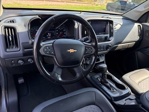 Used 2020 Chevrolet Colorado Z71 AWD/4WD image 14