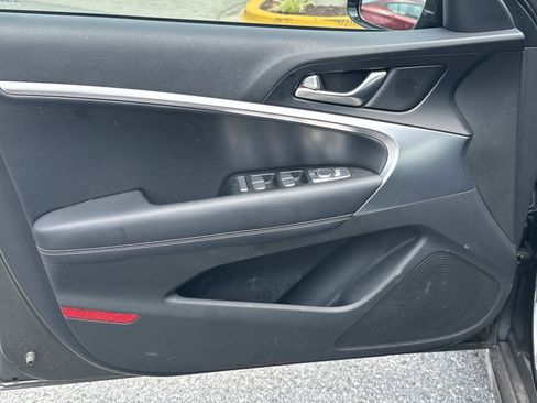 Used 2026 Genesis G70 2.5T RWD image 28